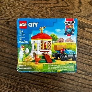 Lego City - Brand New Chicken Henhouse